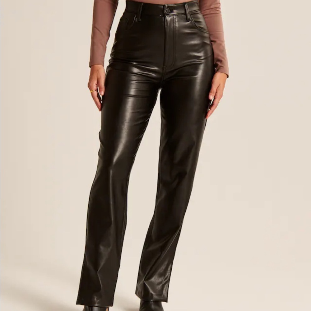 Curve Love Split-Hem Vegan Leather 90s Straight Pant